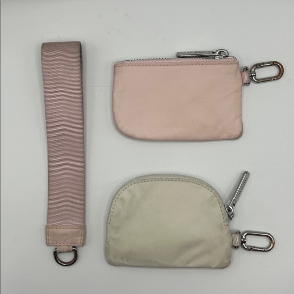 Lululemon Athletica Dual Pouch Wristlet - Picture 4 of 4